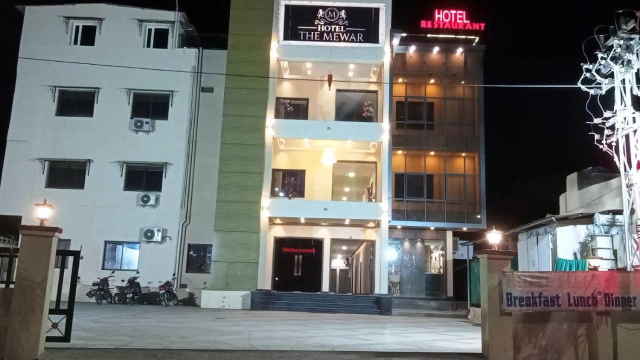 Hotel The Mewar Dabok Eksteriør bilde
