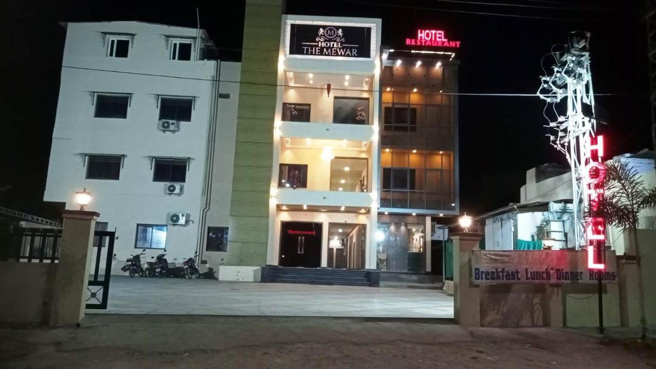 Hotel The Mewar Dabok Eksteriør bilde